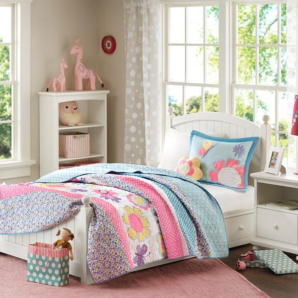 Mi Zone Kids Crazy Daisy Reversible Quilt Set with Throw Pillow, Twin MZK80-042