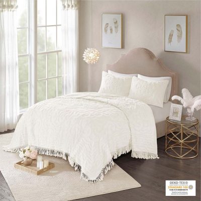 Madison Park Laetitia Tufted Cotton Chenille Medallion Fringe Coverlet Mini Set in Off-White, King/Cal King MP13-5876