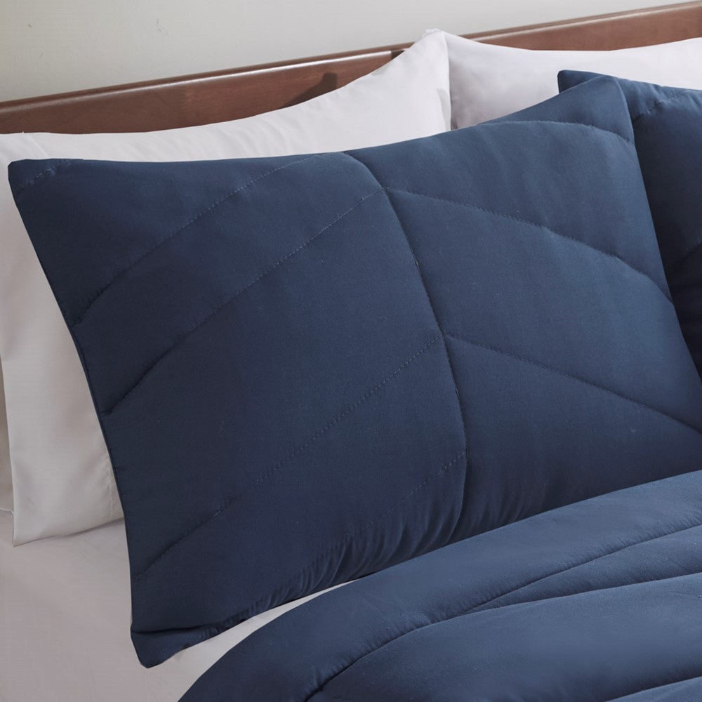 Intelligent Design Remy Quilted Chevron Comforter Set in Navy, Full/Queen ID10-2297 - Image 3
