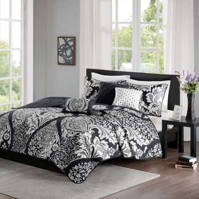 Madison Park Vienna 6 Piece Printed Cotton Quilt Set with Throw Pillows in Black, Full/Queen MP13-7958