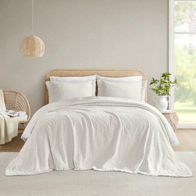 Madison Park Willow Bedspread Set in White, Queen MP13-8702
