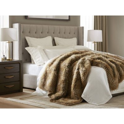 Harbor House Botswana Animal Print Faux Fur Throw Blanket in Bobcat, 60x80" HHD50-1914
