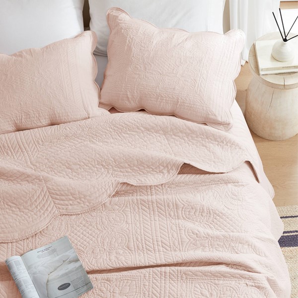 Madison Park Tuscany 3 Piece Reversible Scalloped Edge Quilt Set in Blush, Full/Queen MP13-6121 - Image 5