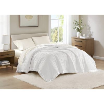 Madison Park Windom Lightweight Down Alternative Blanket with Satin Trim in White, King MP51-1615
