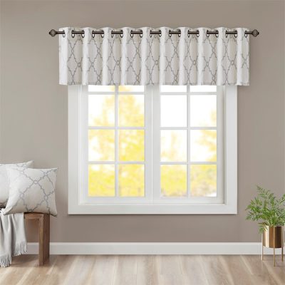 Madison Park Saratoga Fretwork Print Grommet Top Window Valance in Ivory/Grey, 50x18" MP41-2399