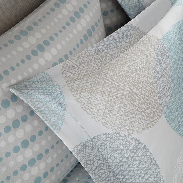 Madison Park Essentials Knowles Comforter Set with Cotton Bed Sheets in Aqua, Cal King MPE10-162 - Image 2