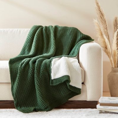 Madison Park Rowan Waffle Knit Chenille Throw in Green, 50x60" MP50-8273