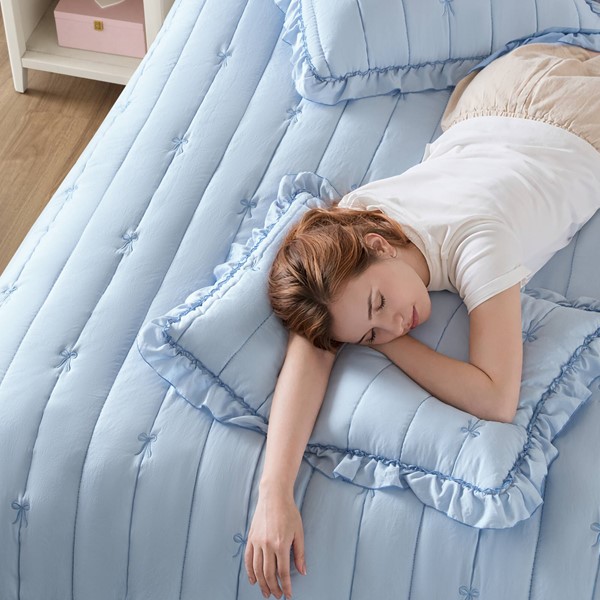 Intelligent Design Liv Quilt Set in Blue, Full/Queen ID13-2521 - Image 3