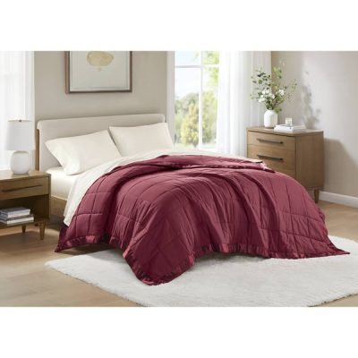 Madison Park Windom Lightweight Down Alternative Blanket with Satin Trim in Burgundy, King MP51-8136