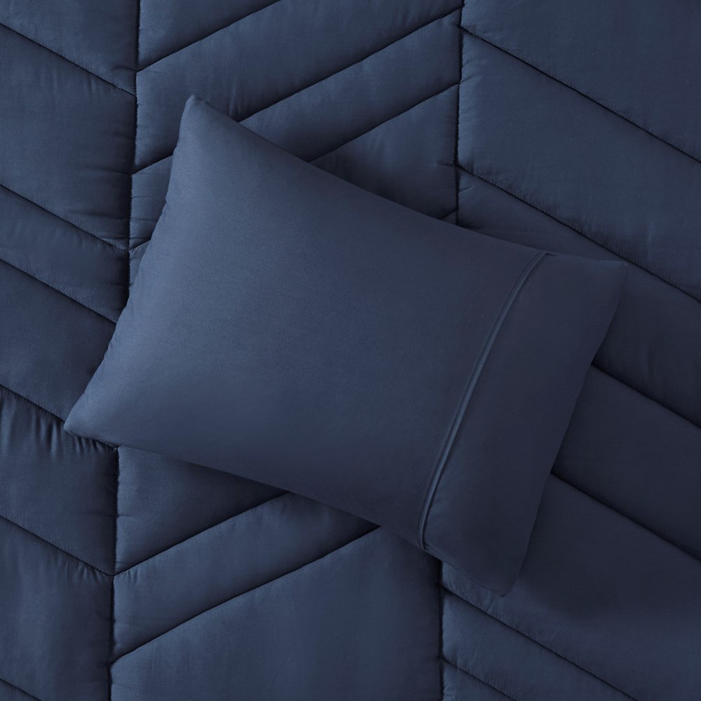Intelligent Design Remy Quilted Chevron Comforter Set in Navy, Full/Queen ID10-2297 - Image 5