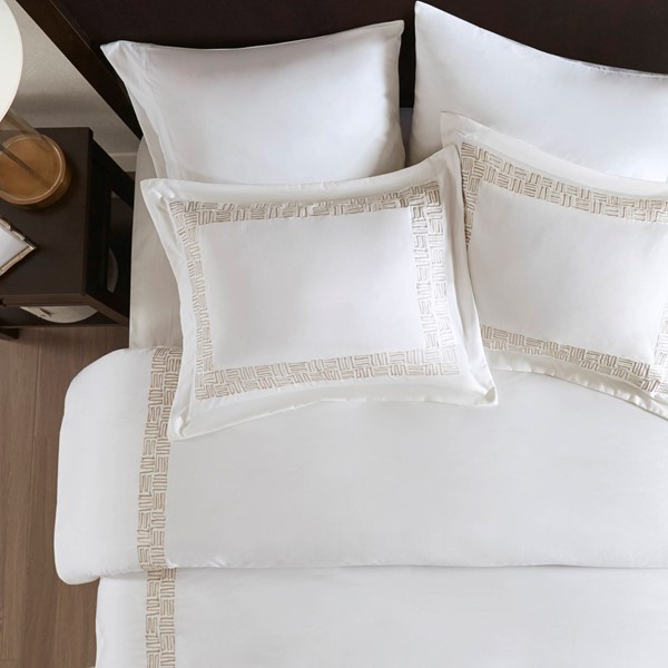 Harbor House Blue Nile 3 Piece Cotton Sateen with Embroidery Duvet Set, King/Cal King HH12-1874 - Image 3