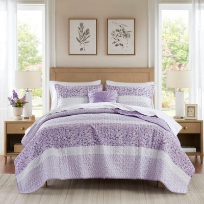 Madison Park Caralie 4 Piece Seersucker Quilt Set with Throw Pillow in Purple, King/Cal King MP13-8795