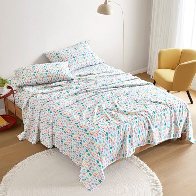 Intelligent Design Cozy Soft Cotton Flannel Printed Sheet Set in White Holiday Trees, Full ID20-2448