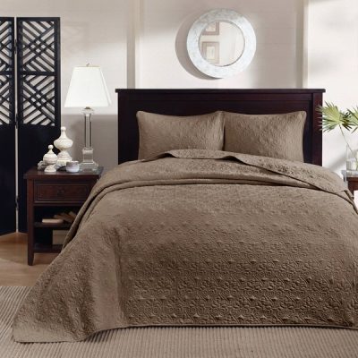 Madison Park Quebec Reversible Bedspread Set in Mocha, Queen MP13-6497