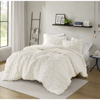 Intelligent Design Larissa Animal Chenille Comforter Set in Off-White, King/Cal King ID10-2420