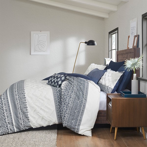INK+IVY Mila 3 Piece Cotton Duvet Cover Set with Chenille Tufting in Navy, Full/Queen II12-1063 - Image 4
