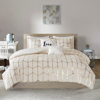 Intelligent Design Raina 100% Polyester Brushed Microfiber Printed Comforter Set in Ivory/Gold, King/Cal King TT10-0017