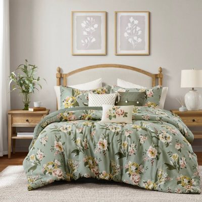 Madison Park Salara Comforter Set in Green, Cal King MP10-8900