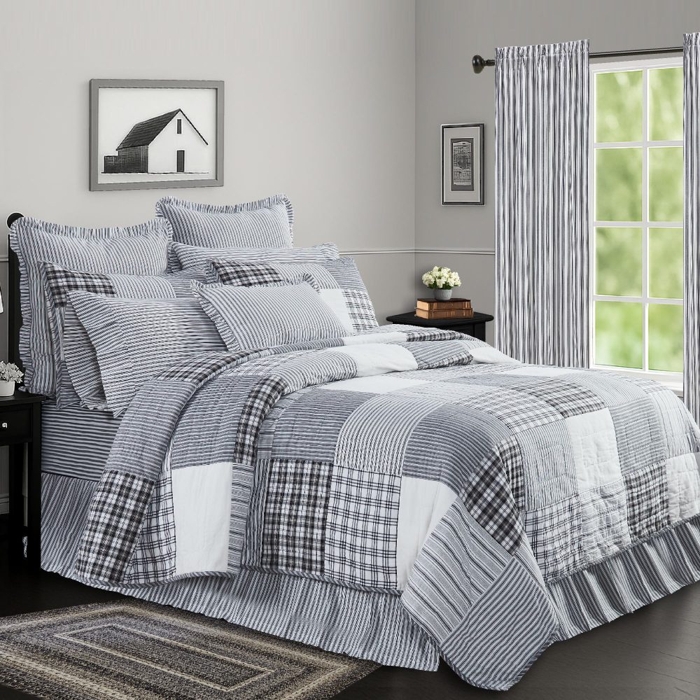 Sawyer Mill Black California King Quilt 130Wx115L