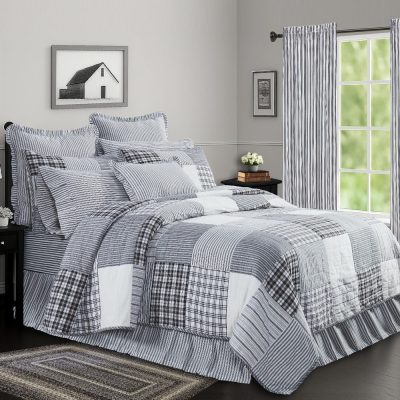 Sawyer Mill Black Luxury King Quilt 120Wx105L