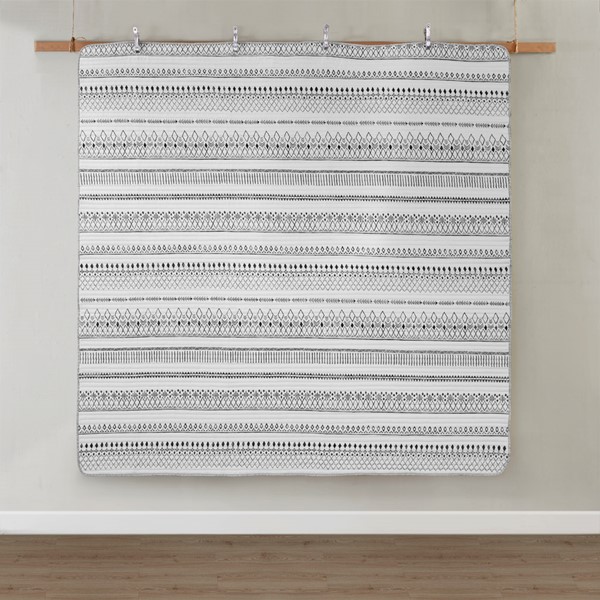 Madison Park Fraser 3 Piece Printed Microfiber Seersucker Quilt Set in Ivory/Black, King/Cal King MP13-8469 - Image 5