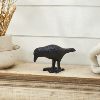 Black Metal Crow Statue Decorative Raven Figurine for Garden & Home Decor, Gothic Bird Accent, Indoor/Outdoor (3.5 x 6.25 x 3 Inches)