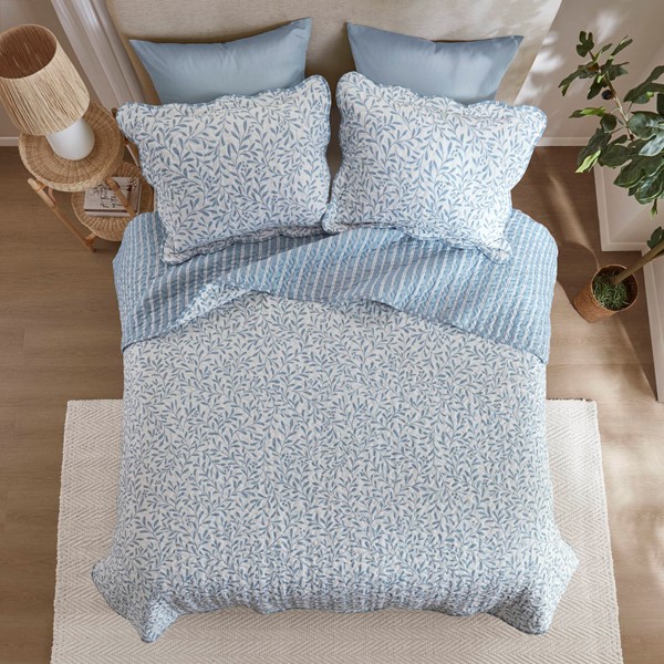 Madison Park Darcy 3 Piece Print Quilt Set in Blue, Full/Queen MP14-4431 - Image 3