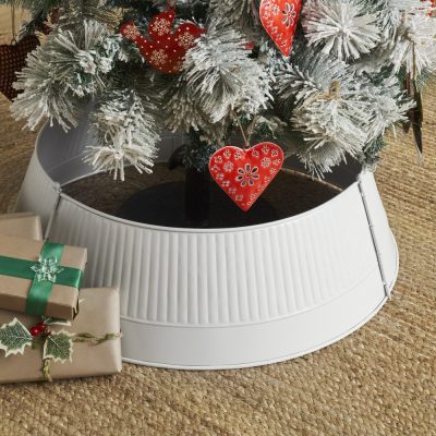 Ribbed Metal Tree Collar White 7.5x24x24