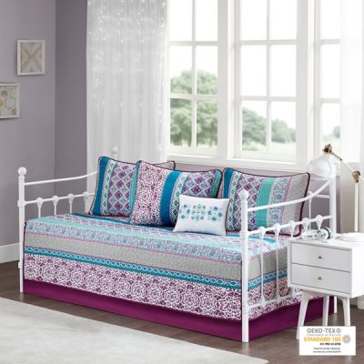 Intelligent Design Carly Reversible 6 Piece Daybed Set in Purple, Daybed ID13-1414