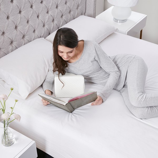 Sleep Philosophy Memory Foam Knee Pillow in White, Standard BASI30-0531 - Image 6