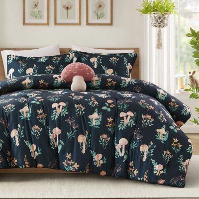 Intelligent Design Gwen Mushroom Garden Comforter Set in Navy, Full/Queen ID10-2494