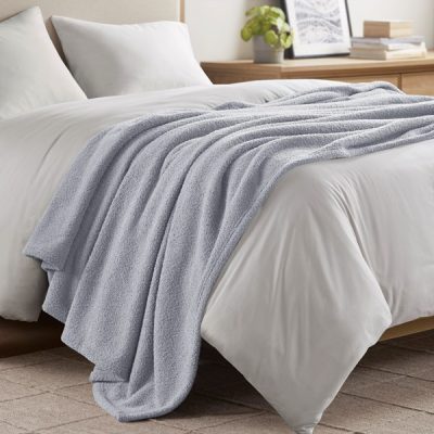 Madison Park Dream Soft Blanket in Grey, King BR51-4442