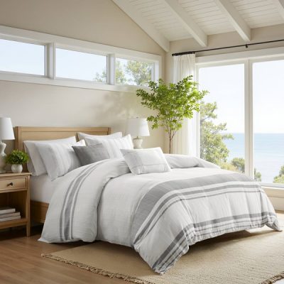 Harbor House Blue Morgan 5 Piece Cotton Jaquard Duvet Set in White/Grey, Full/Queen HH12-1828