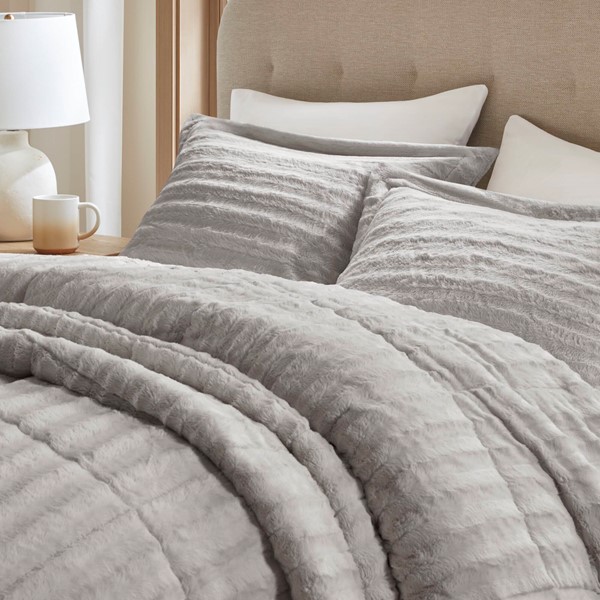 Madison Park Duke Faux Fur Comforter Mini Set in Grey, King/Cal King MP10-3071 - Image 3