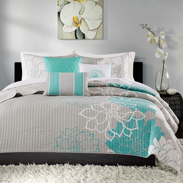 Madison Park Lola 6 Piece Printed Cotton Quilt Set with Throw Pillows in Aqua, King/Cal King MP13-2645 - Image 6