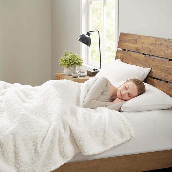 True North by Sleep Philosophy Sherpa Heated Blanket in Ivory, Twin TN54-0491 - Image 2