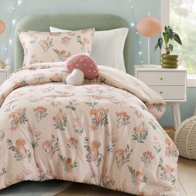 Intelligent Design Gwen Mushroom Garden Comforter Set in Blush, Twin/Twin XL ID10-2491
