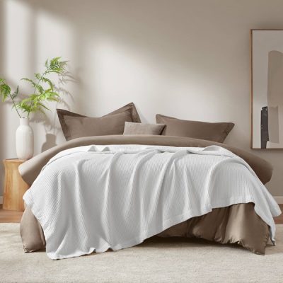 Madison Park Waffle Weave Cotton Blanket in White, Full/Queen BR51N-3823