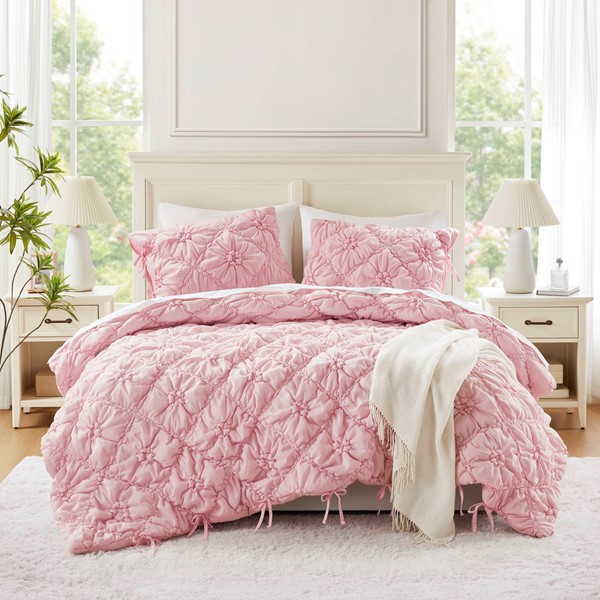 Intelligent Design Lily Comforter Set in Pink, King ID10-2472