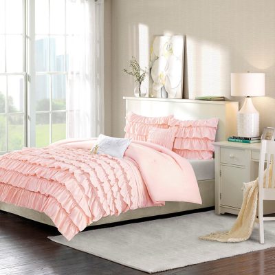 Intelligent Design Waterfall Ruffle Comforter Set in Blush, Twin/Twin XL ID10-1380
