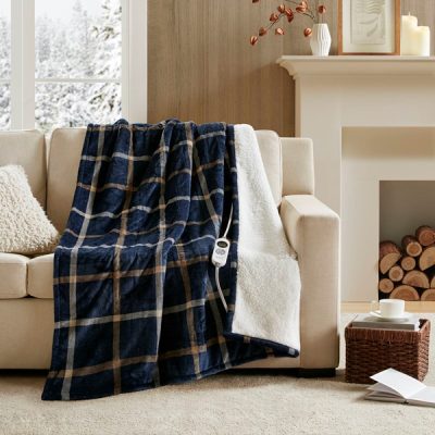 Woolrich Print Plush to Sherpa Heated Throw in Navy Plaid, 50x60" WR54-3255
