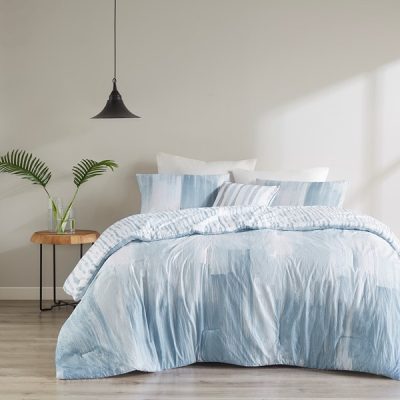 N Natori Brush Stroke 4 Piece Oversized Reversible Seersucker Comforter Set in Blue, King NS10-3706