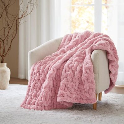 Madison Park Ruched Fur Throw in Pink, 50x60" MP50-8803