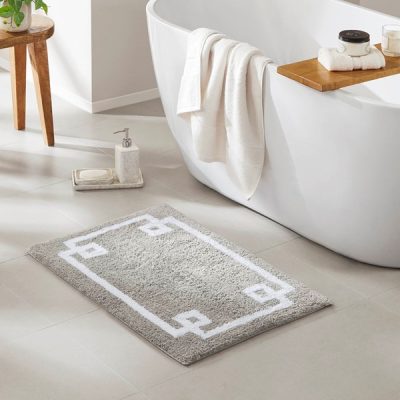 Madison Park Evan Cotton Tufted Bath Rug in Grey, 20x30" MP72-3605