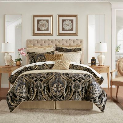 Croscill Classics Julius 4 Piece Comforter Set in Black, Cal King CCL10-0070