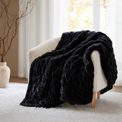 Madison Park Ruched Fur Throw in Black, 50x60" MP50-7821