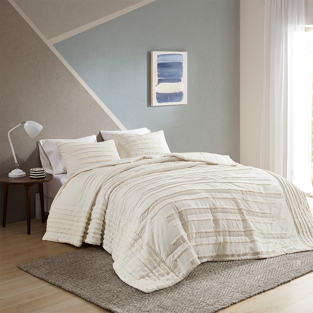 Urban Habitat Mercer 3 Piece Cotton Quilt Set with Chenille Trims in Ivory, Full/Queen UH13-2321 - Image 6