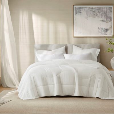 Harbor House Cooling Reversible Tencel Comforter Blanket in White, King/Cal King HHD10-1928