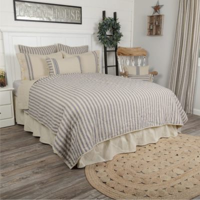 Market Place Blue Queen Quilt 90Lx90W