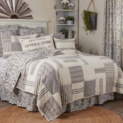 Gray Gables California King Quilt 103Lx103W